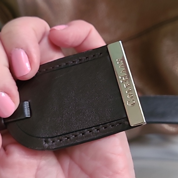 Cole Haan Leather Crossbody Bag ❤️ - Picture 8 of 8